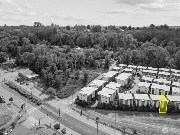 4264 S Greenbelt Station Drive, Seattle WA 98118