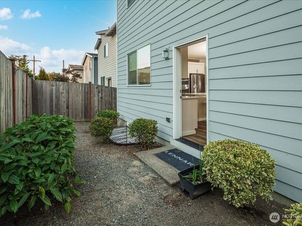 11821 82nd Place S, Seattle WA 98178