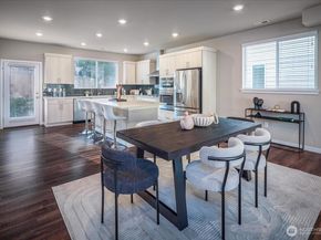 11821 82nd Place S, Seattle WA 98178