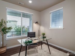 11821 82nd Place S, Seattle WA 98178