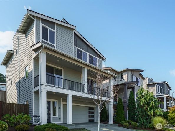 11821 82nd Place S, Seattle WA 98178
