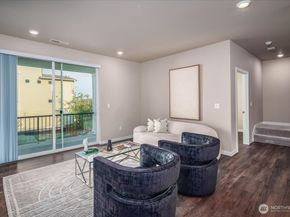 11821 82nd Place S, Seattle WA 98178