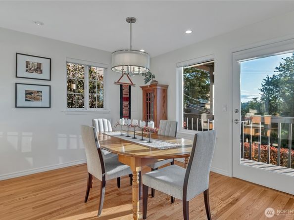 1706 Bradner Place S 3, Seattle WA 98144