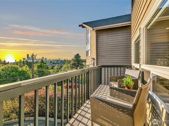 1706 Bradner Place S 3, Seattle WA 98144