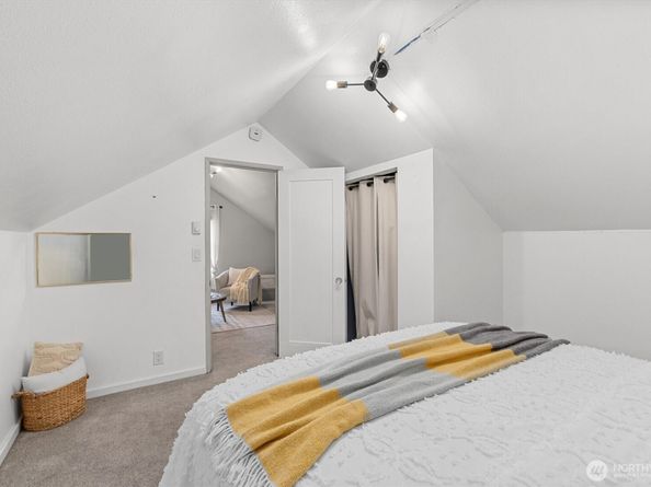 1211 N 3rd Street, Renton WA 98057