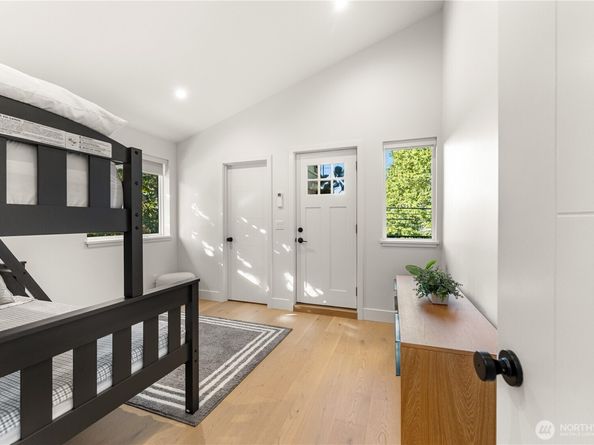 509 N 78th Street, Seattle WA 98103