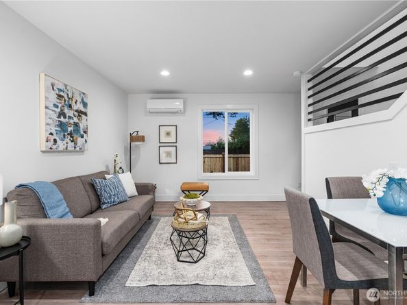 9731 13th Avenue NW, Seattle WA 98117