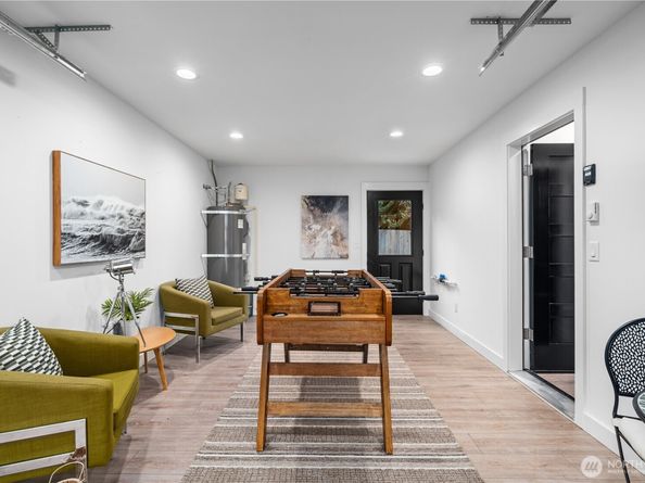 9731 13th Avenue NW, Seattle WA 98117
