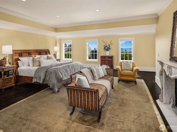 623 W Highland Drive, Seattle WA 98119