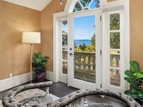 623 W Highland Drive, Seattle WA 98119
