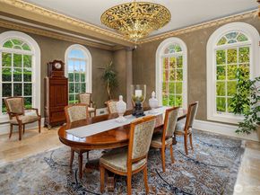 623 W Highland Drive, Seattle WA 98119