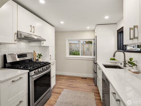 3521 NE 92nd Street, Seattle WA 98115