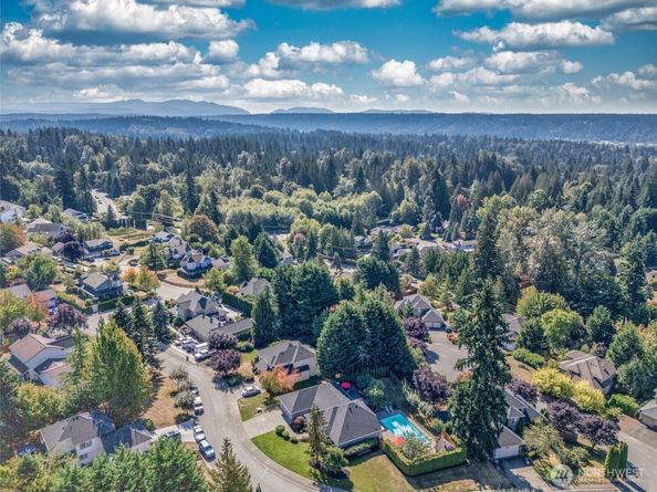 14033 282nd Lane NE, Duvall WA 98019