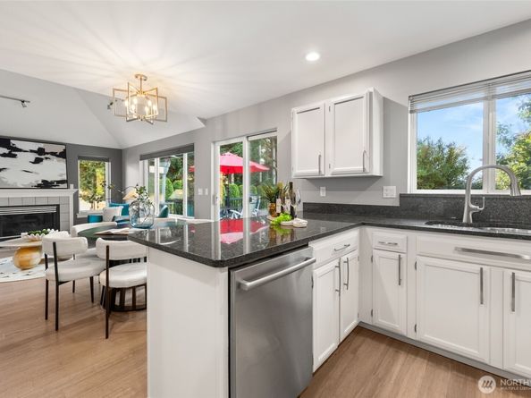 14033 282nd Lane NE, Duvall WA 98019