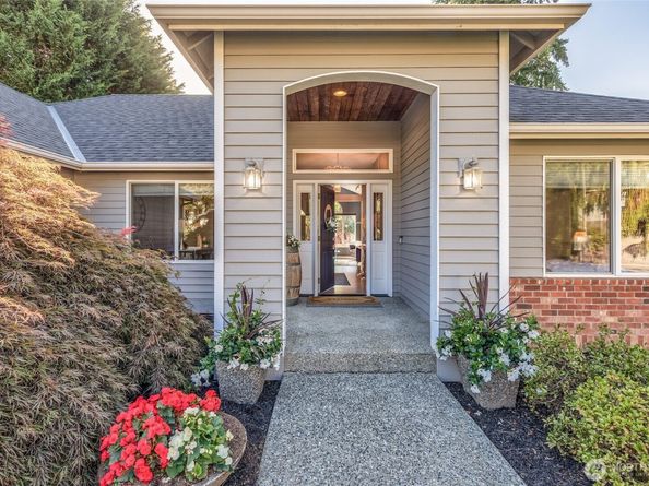 14033 282nd Lane NE, Duvall WA 98019