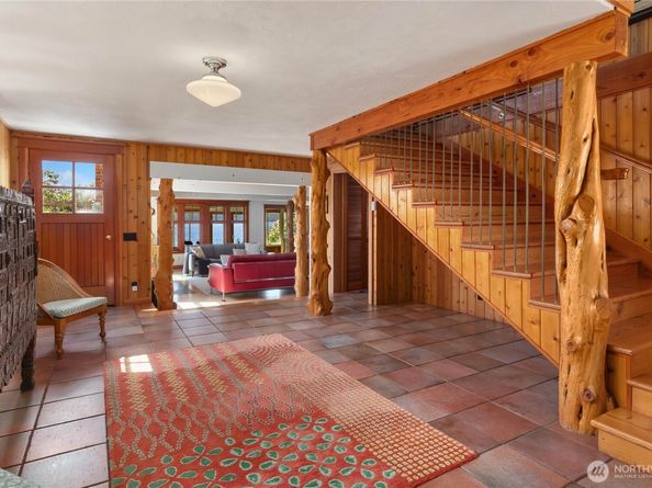 14010 SW Bates Rd., Vashon WA 98070