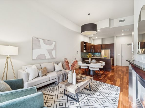 900 Lenora Street W203, Seattle WA 98121