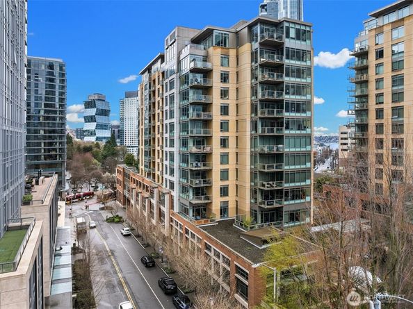 900 Lenora Street W203, Seattle WA 98121