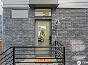 7741 15th Avenue NE A, Seattle WA 98115