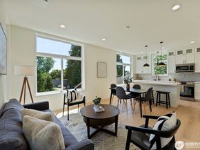 7741 15th Avenue NE A, Seattle WA 98115