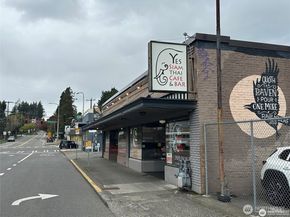 7741 15th Avenue NE A, Seattle WA 98115