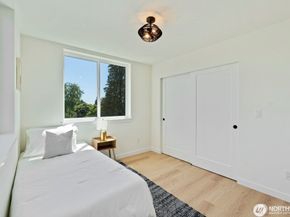 7741 15th Avenue NE A, Seattle WA 98115