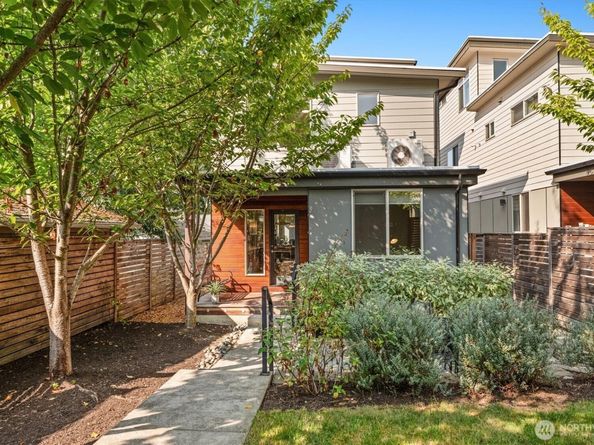 12004 40th Avenue NE, Seattle WA 98125
