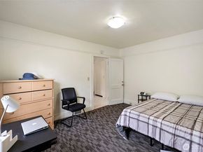 5020 7th ave ne, Seattle WA 98105