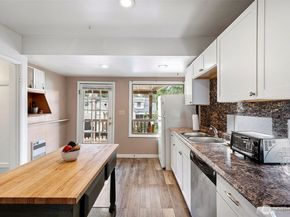 5020 7th ave ne, Seattle WA 98105