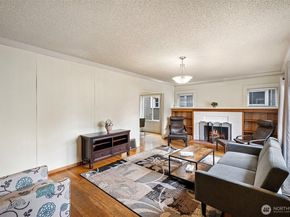 5020 7th ave ne, Seattle WA 98105