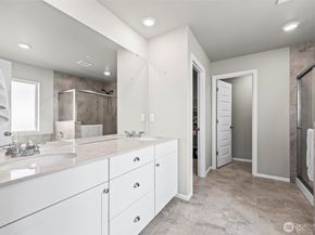 957 Timberline Avenue, Bremerton WA 98312