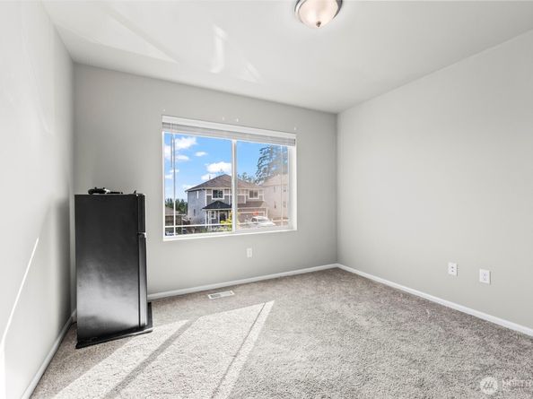 957 Timberline Avenue, Bremerton WA 98312