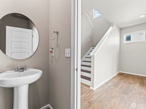 957 Timberline Avenue, Bremerton WA 98312