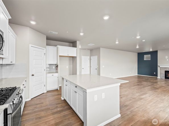 957 Timberline Avenue, Bremerton WA 98312