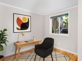 2400 E Howell Street G, Seattle WA 98122