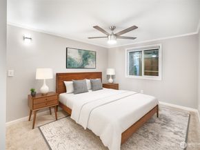 2400 E Howell Street G, Seattle WA 98122