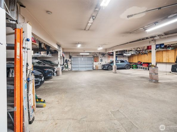 2400 E Howell Street G, Seattle WA 98122