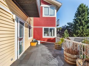 2400 E Howell Street G, Seattle WA 98122