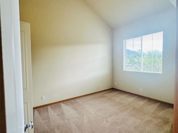 807 5th Place NE, Issaquah WA 98029