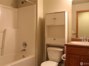 807 5th Place NE, Issaquah WA 98029