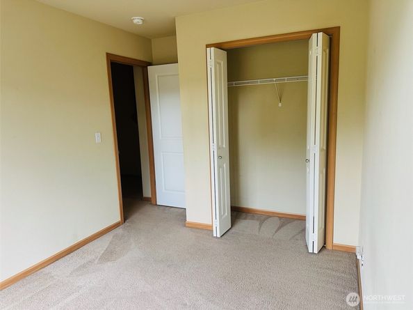 807 5th Place NE, Issaquah WA 98029