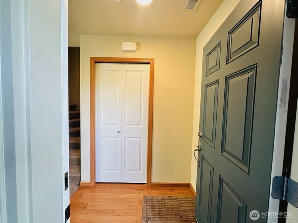 807 5th Place NE, Issaquah WA 98029