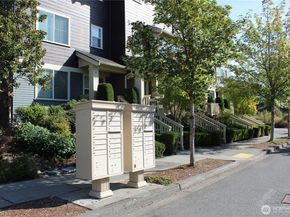 807 5th Place NE, Issaquah WA 98029
