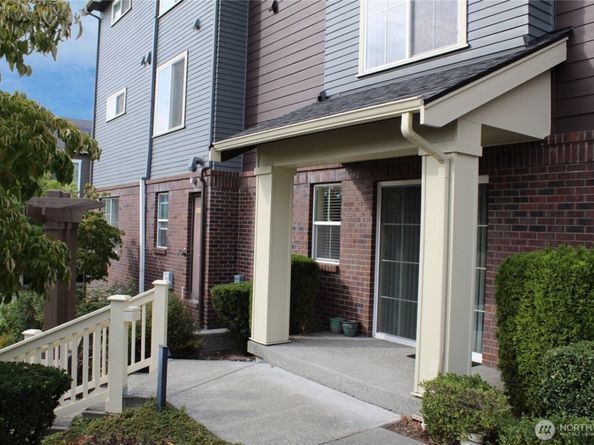 807 5th Place NE, Issaquah WA 98029