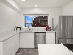 10116 Rainier Avenue S, Seattle WA 98178
