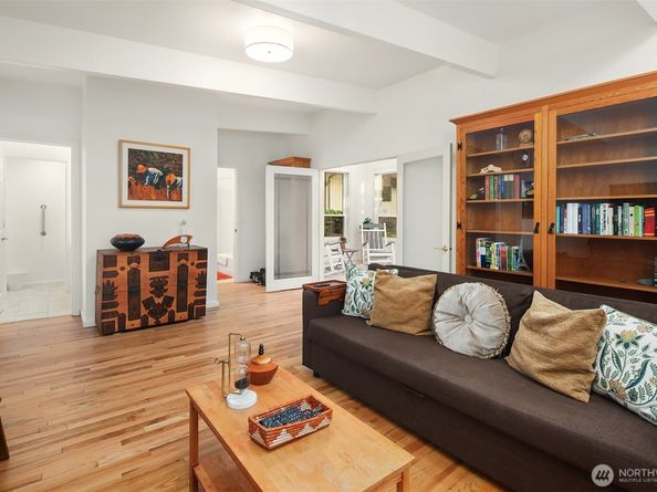10116 Rainier Avenue S, Seattle WA 98178