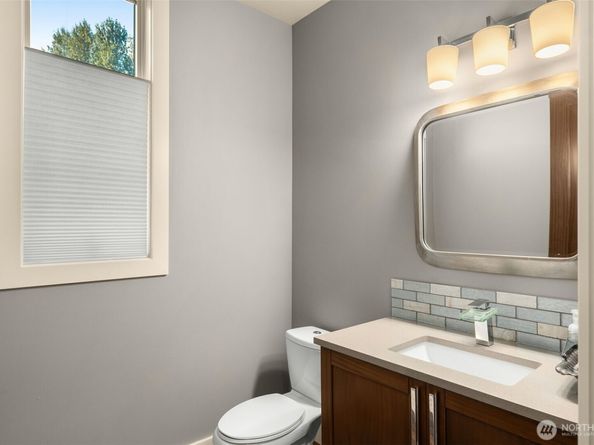 1211 N 42nd Place, Renton WA 98056
