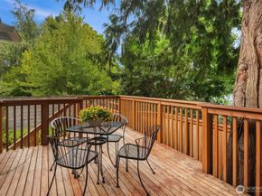 814 NW 75th Street, Seattle WA 98117