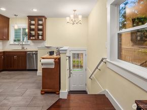 814 NW 75th Street, Seattle WA 98117