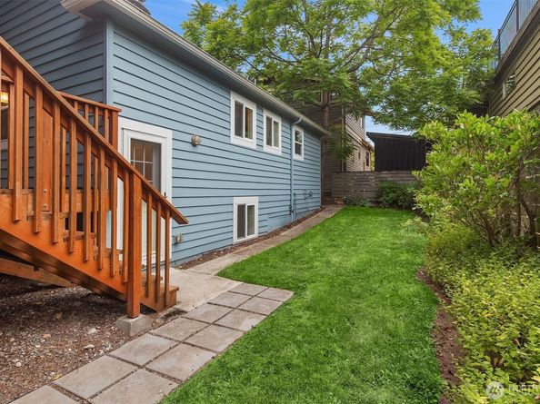 814 NW 75th Street, Seattle WA 98117